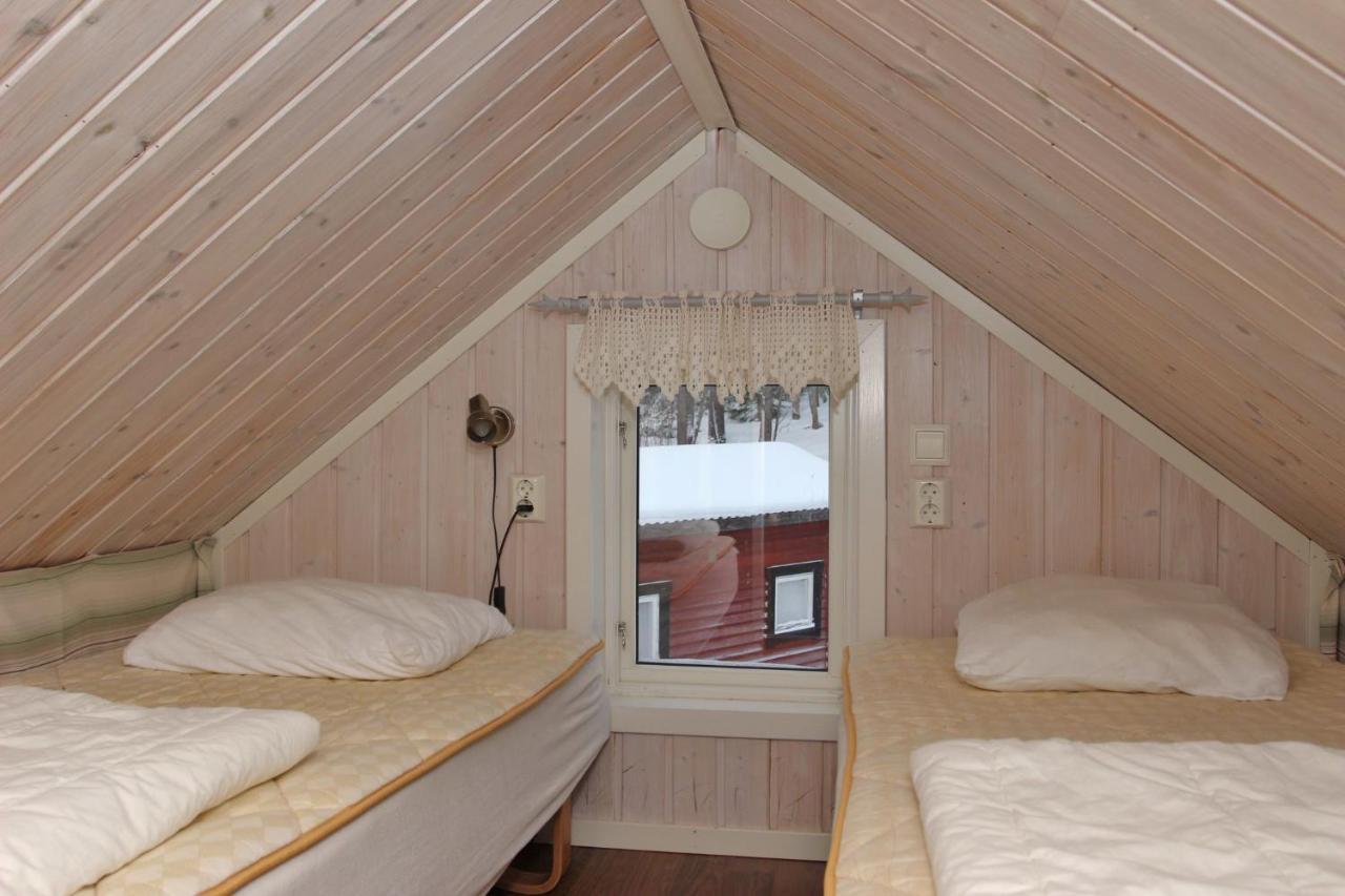 Valagardens Vaerdshus Och Camping Ab Володален Экстерьер фото